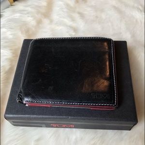 TUMI WALLET❤️